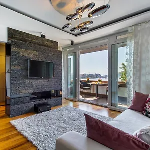 https://danube-pearl-boutique-apartment.inbudapesthotels.com