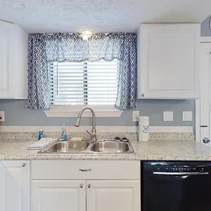 https://white-sandy-dreams.panamacity-beachhotels.com